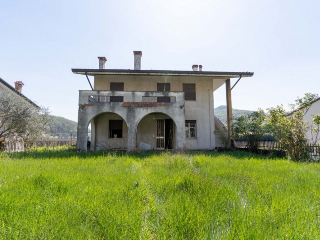 Casa Indipendente in vendita a Cinto Euganeo via Roma