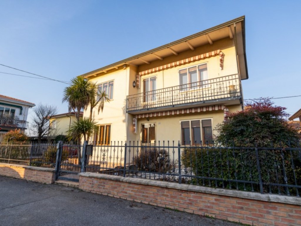 Casa Indipendente in vendita a Montegrotto Terme via isonzo 18