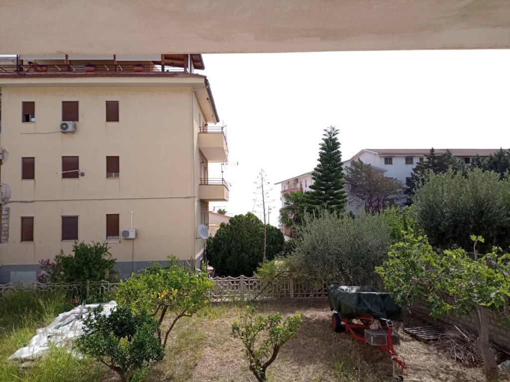 Appartamento in vendita a Roseto Capo Spulico via Turio