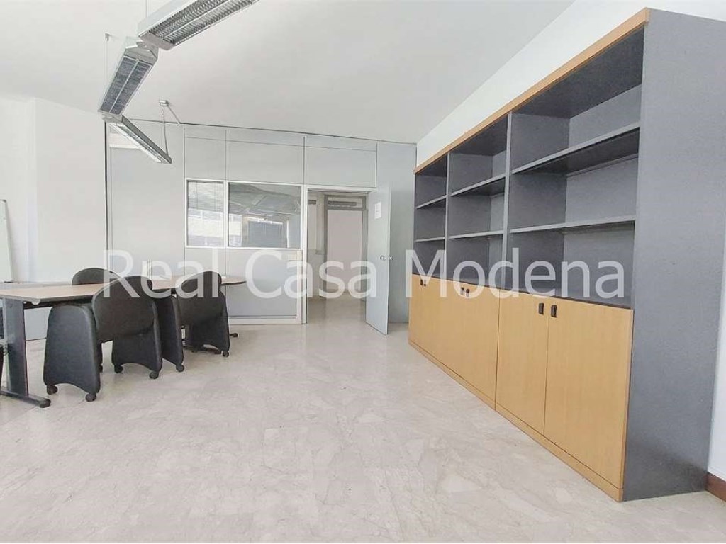 Ufficio in affitto a Modena via Cagliostro