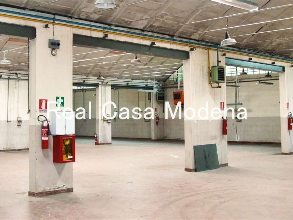 Capannone Industriale in vendita a Modena via dell'Artigianato