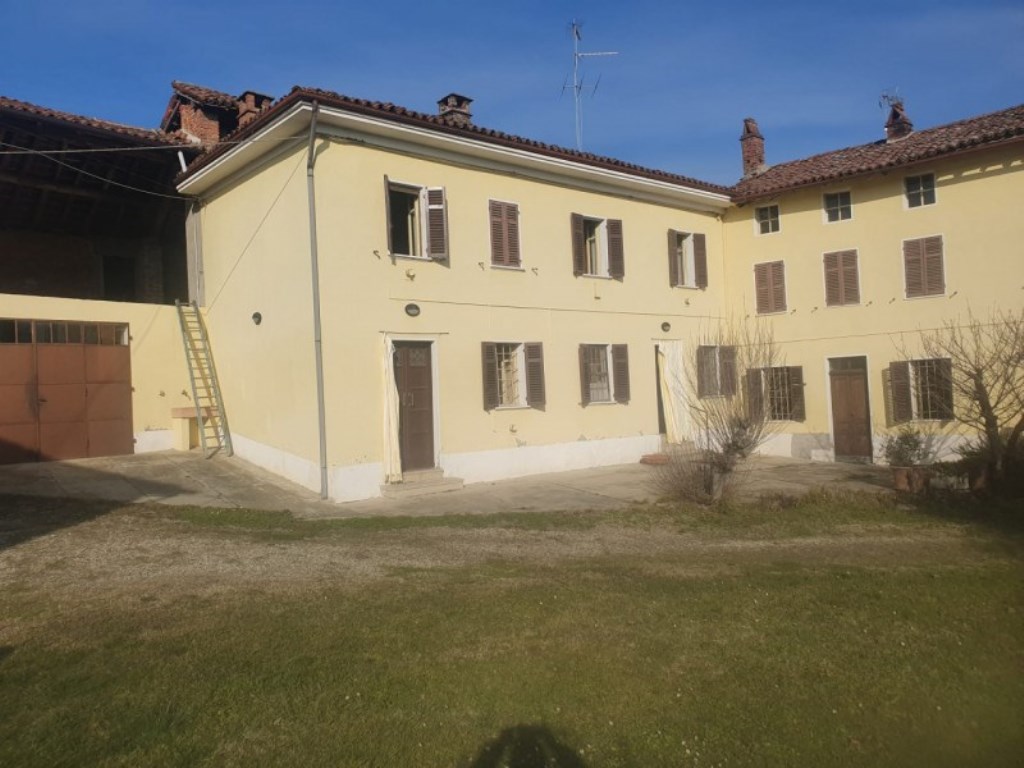 Casa Indipendente in vendita a Lu e Cuccaro Monferrato frazione Martini 35