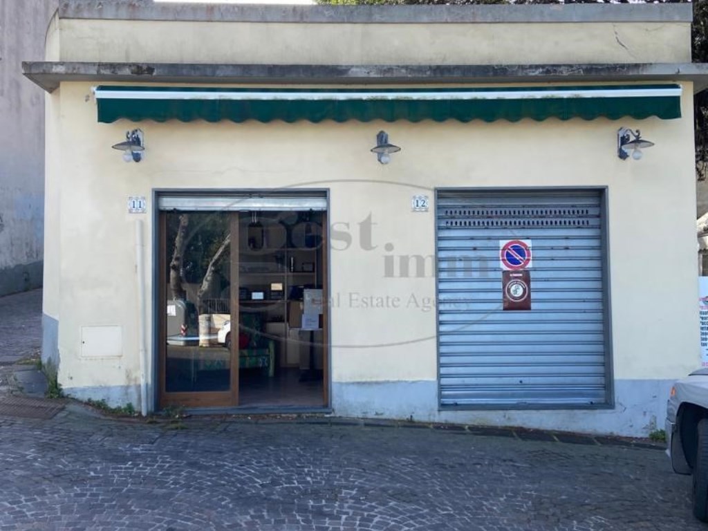 Locale Commerciale in vendita a Livorno