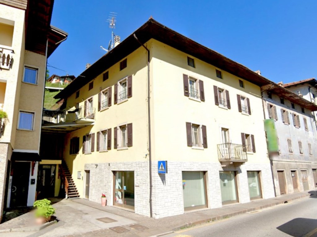 Casa Indipendente in vendita a Comano Terme g. Marconi