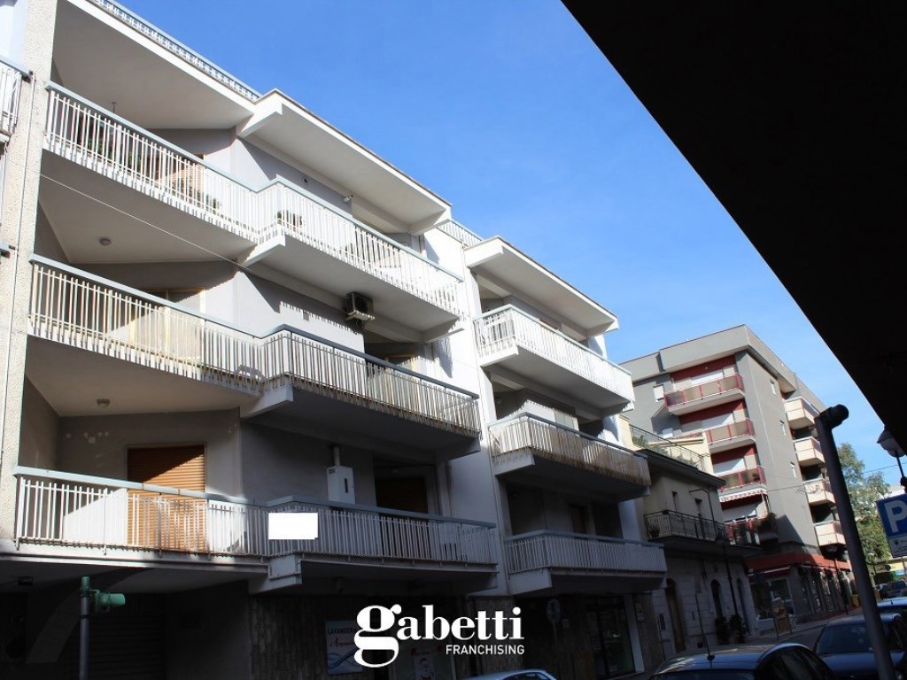Appartamento in vendita a Canosa di Puglia canosa di Puglia Giovanni Bovio,25