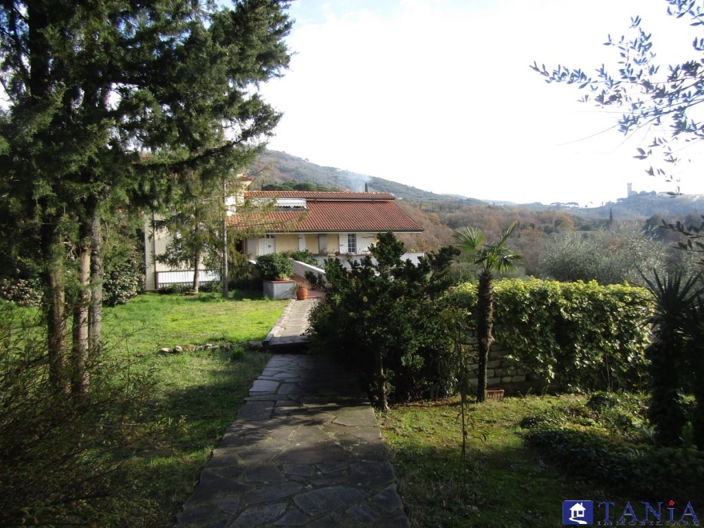 Casa Indipendente in vendita a Castelnuovo Magra castelnuovo Magra