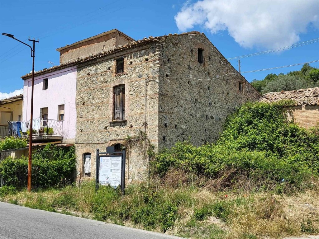Casa Semindipendente in vendita a Montalto Uffugo