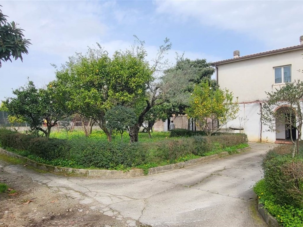 Villa Bifamiliare in vendita a Montalto Uffugo