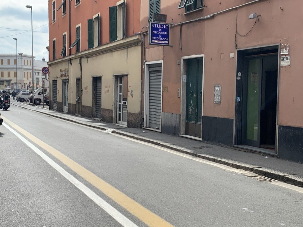 Negozio in vendita a Genova