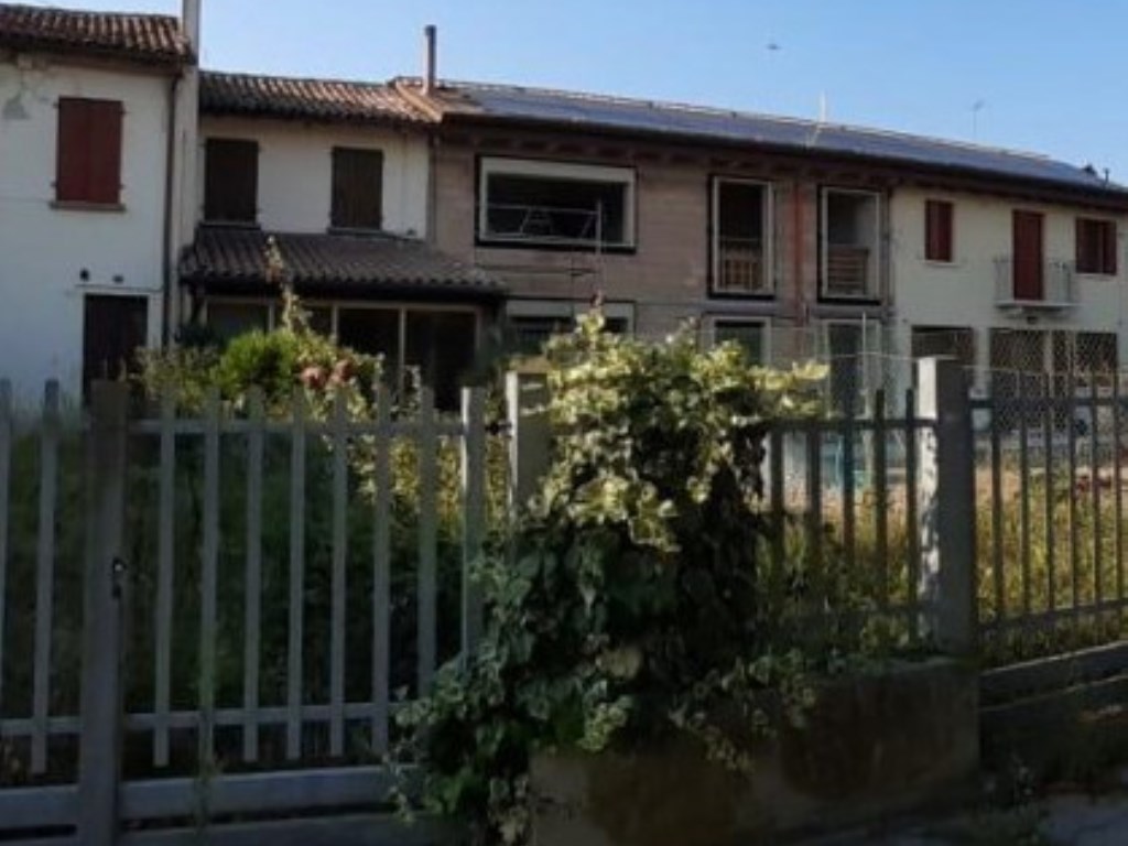 Casa a Schiera in vendita a Cornuda via Giotto 14-16