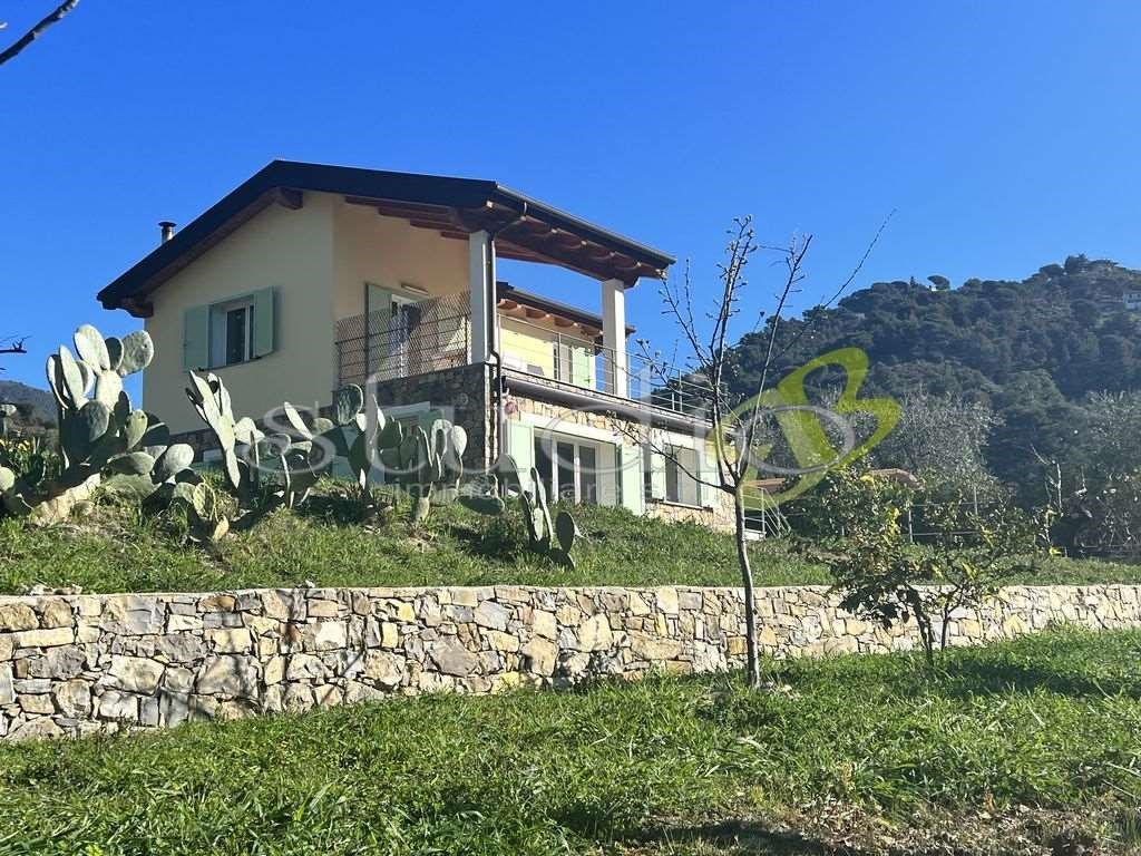 Villa in vendita a Vallebona strada Madonna del Carmine snc