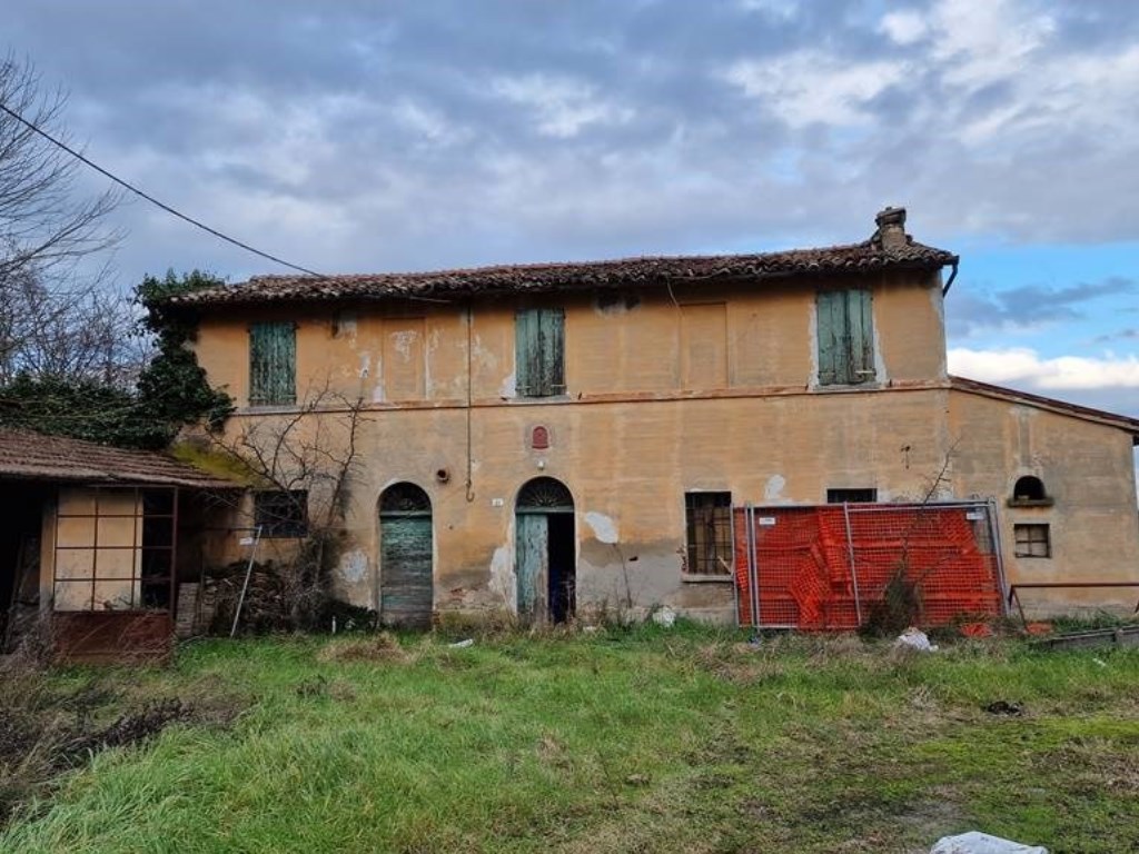Casa Indipendente in vendita a Forlì
