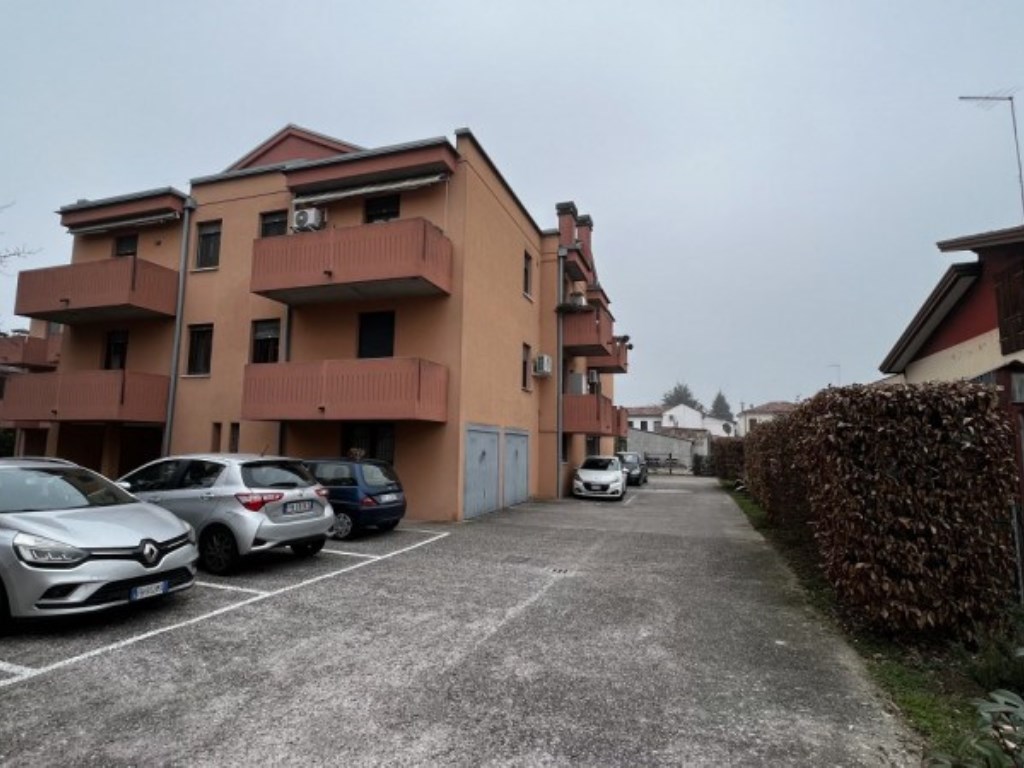 Appartamento in vendita a Padova padova via Montà