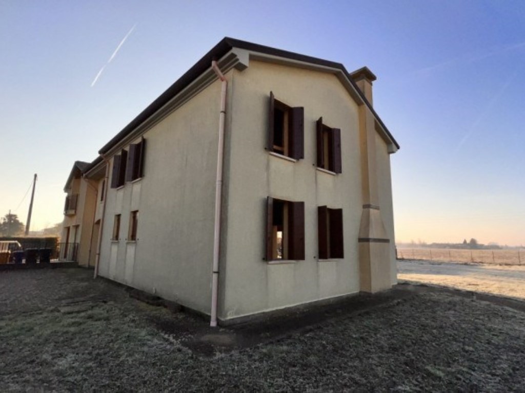 Porzione di Casa in vendita a Pianiga pianiga Via Volpino