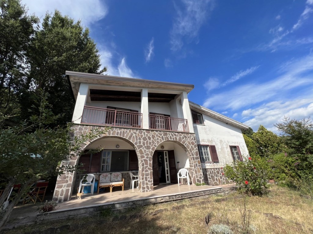 Villa in vendita a Ispani ispani Costalunga