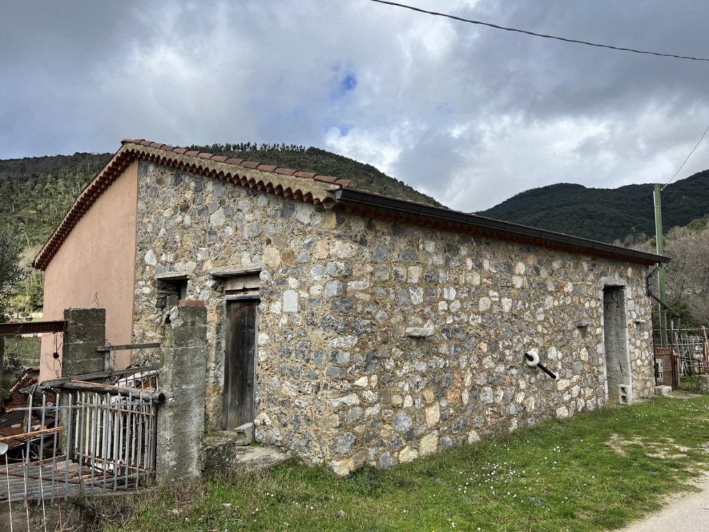 Casa Indipendente in vendita a San Giovanni a Piro san Giovanni a Piro Poria