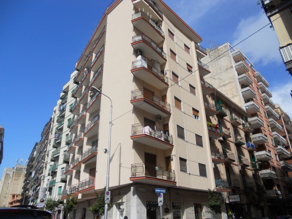Appartamento in vendita a Taranto taranto Marco Pacuvio,32