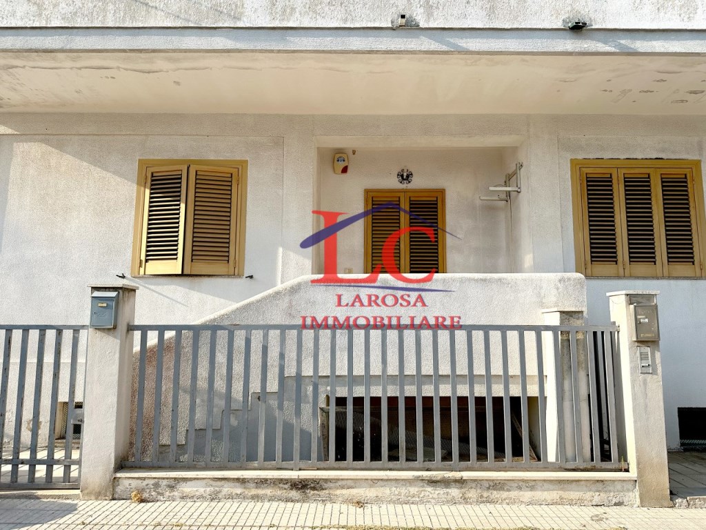 Appartamento in vendita a Melendugno via f. Ferruccio, 8