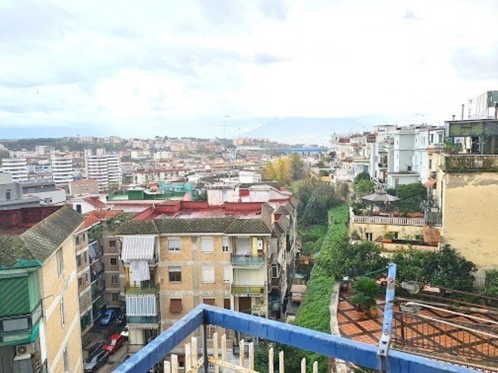 Appartamento in vendita a Napoli prolungamento carlo de marco 96
