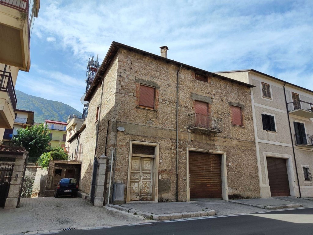 Casa Indipendente in vendita a Montella via ammiraglio salvatore pelosi 39
