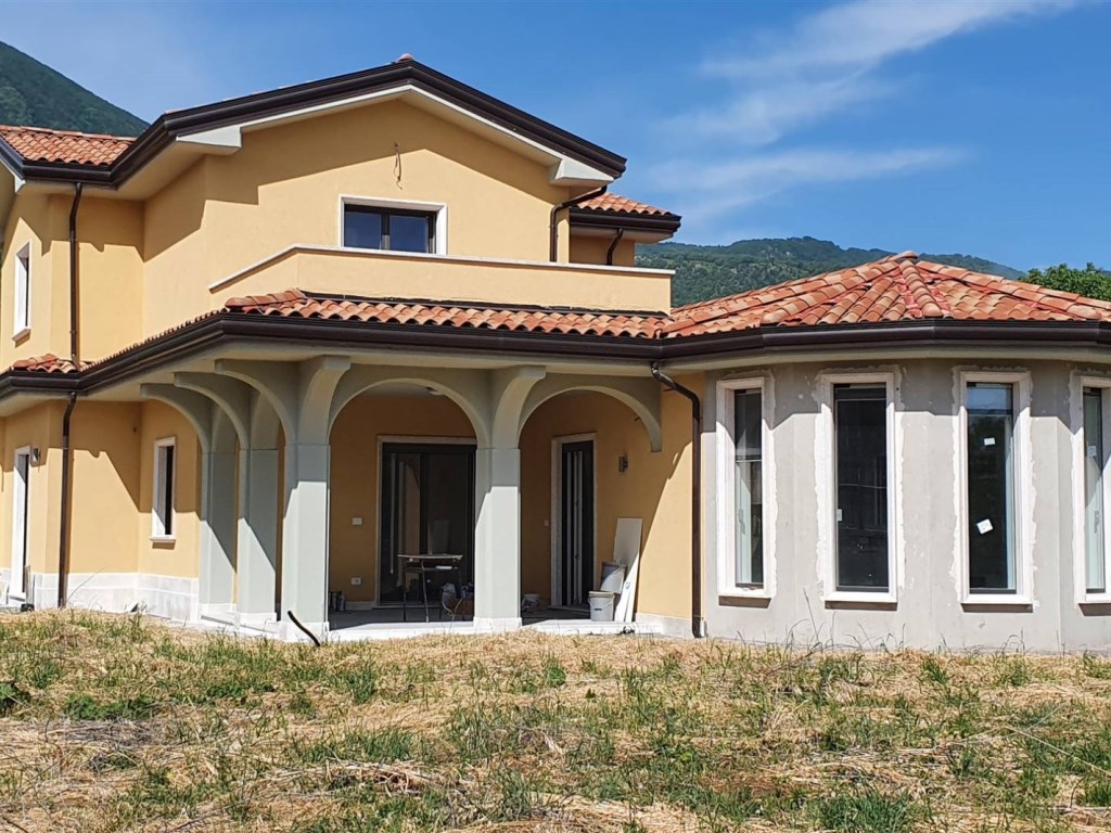 Villa in vendita a Montella via scipione capone snc