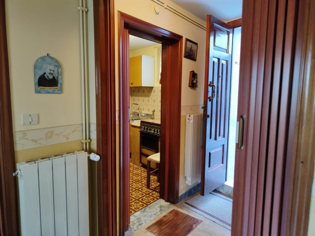 Casa Indipendente in vendita a Montella via federico II 28