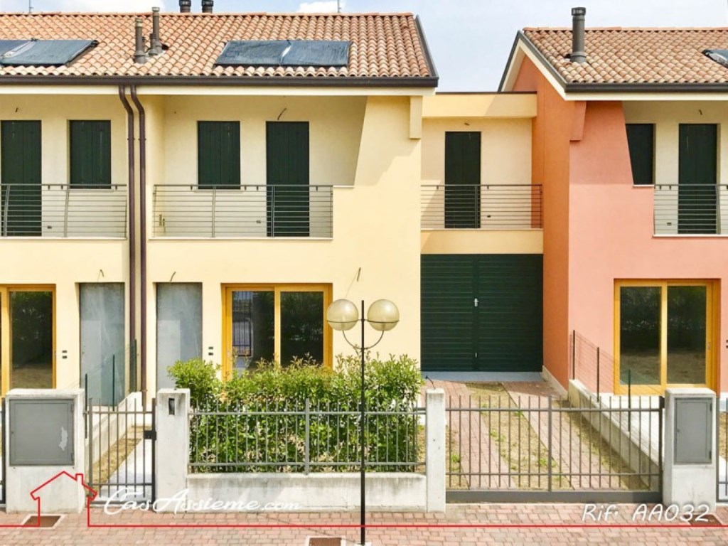 Casa a Schiera in vendita a Castelfranco Veneto via San Pio X 1