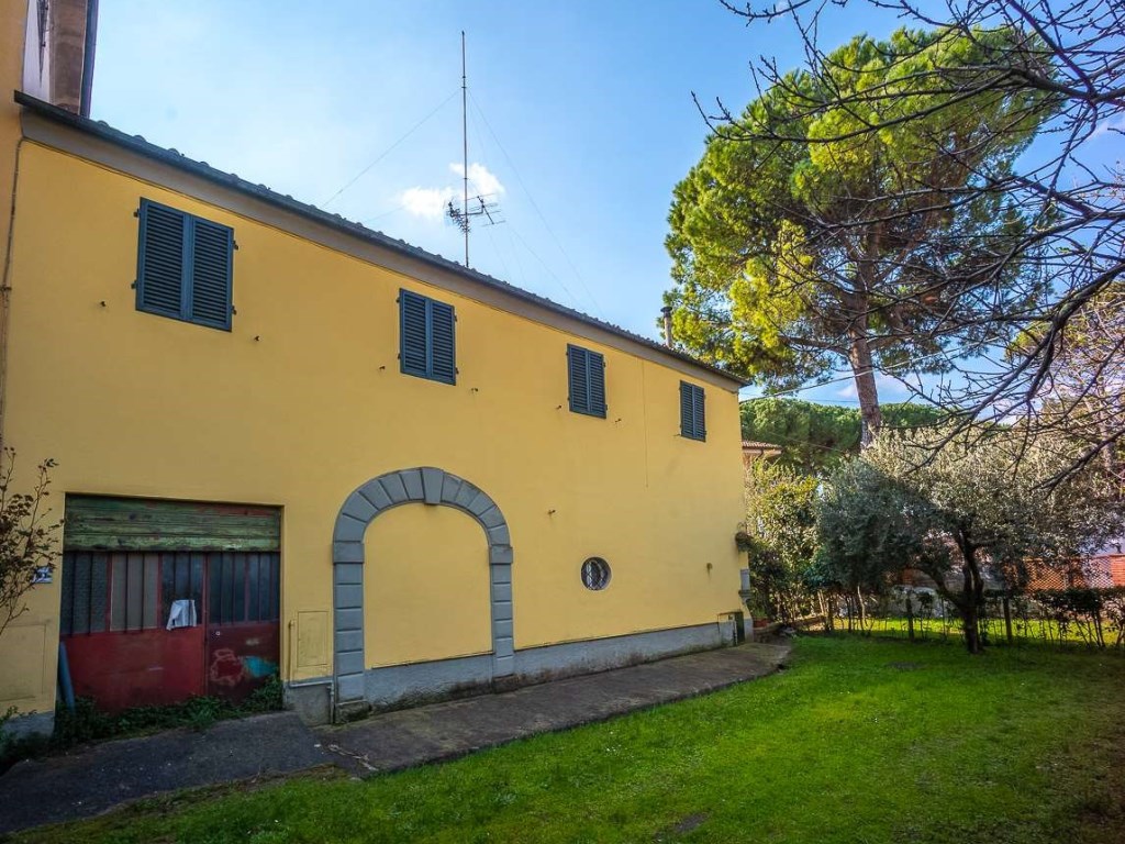 Villa Bifamiliare in vendita a Buggiano via lucchese