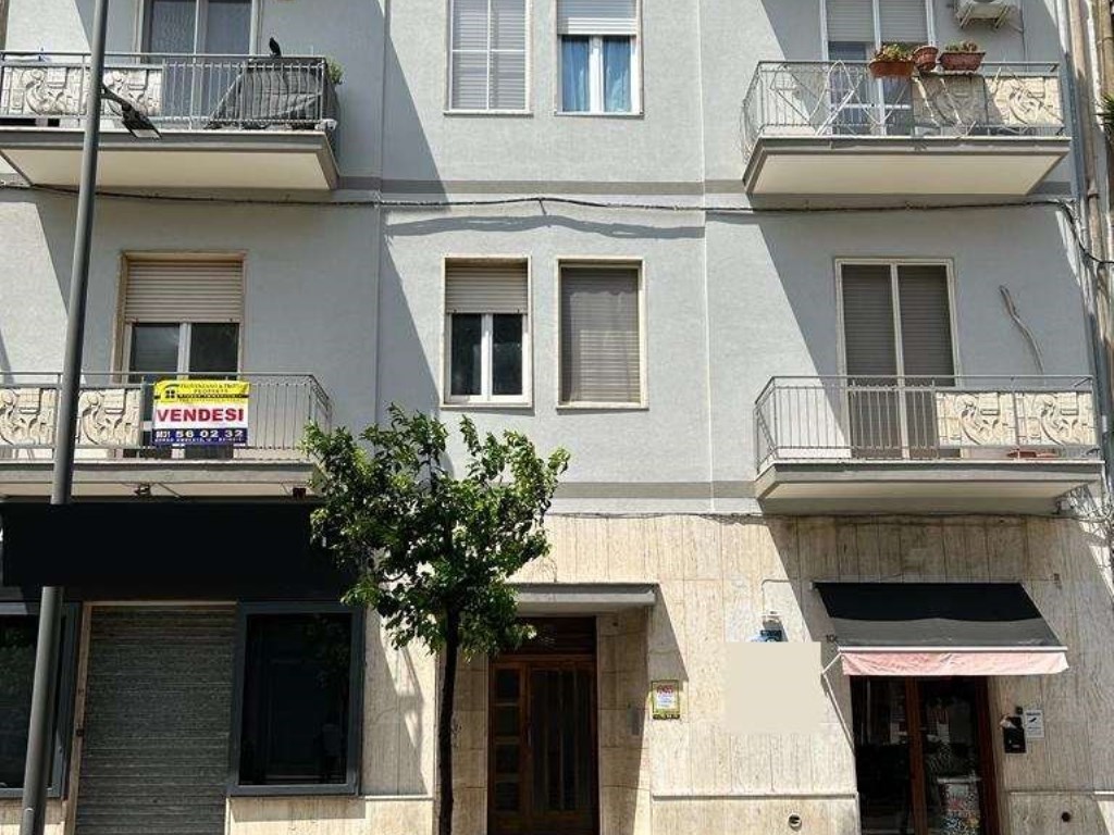 Appartamento in vendita a Brindisi viale Commenda 110