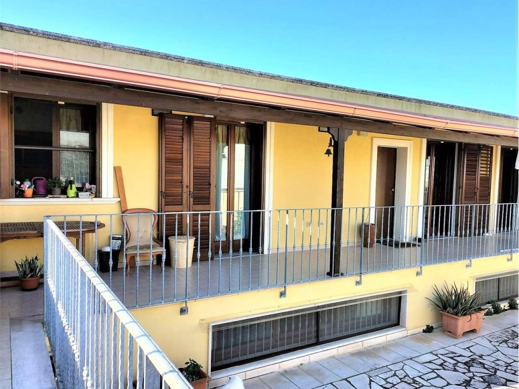 Villa a Schiera in vendita a Brindisi via g. Da Verrazzano 7