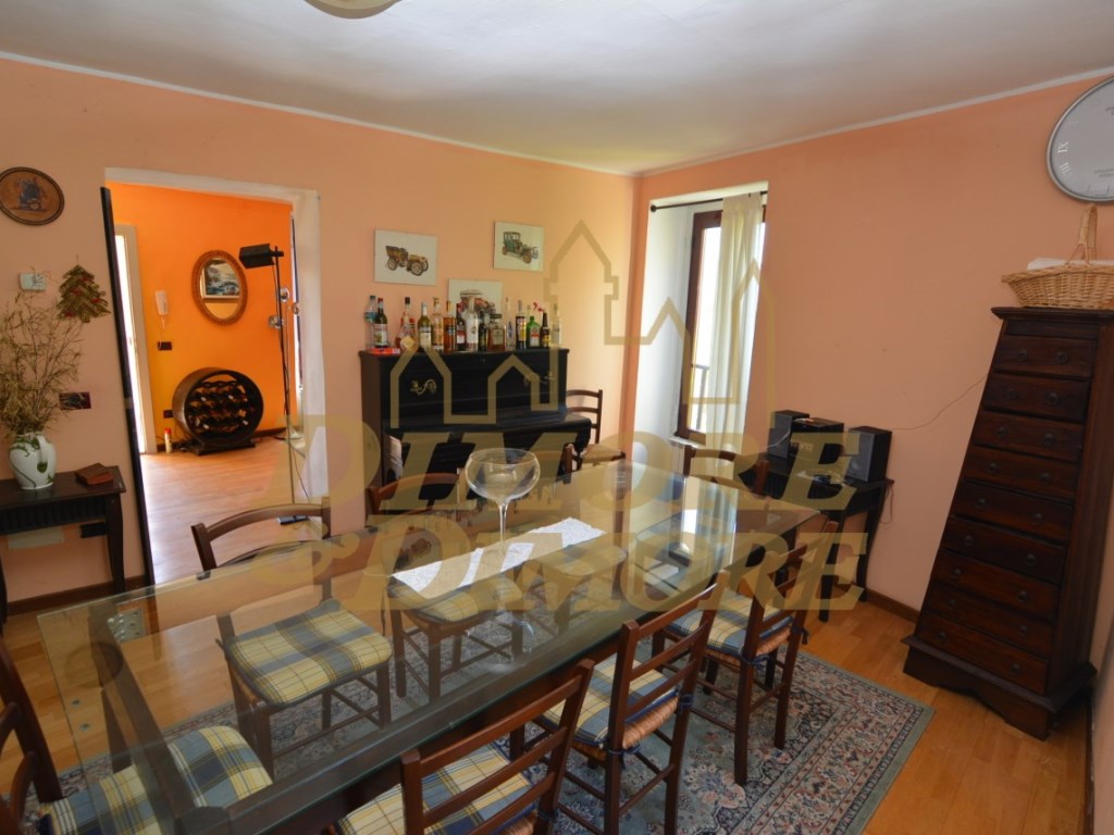 Villa in vendita a Cambiasca strada Provinciale per Miazzina, 11
