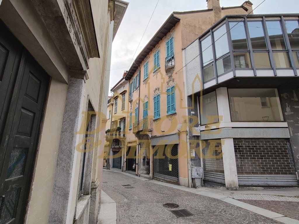 Appartamento in vendita a Omegna via Felice Cavallotti, 29