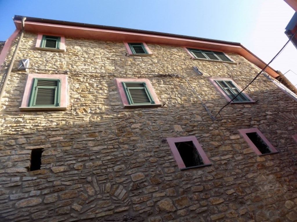 Casa Semindipendente in vendita a Cesio via garibaldi