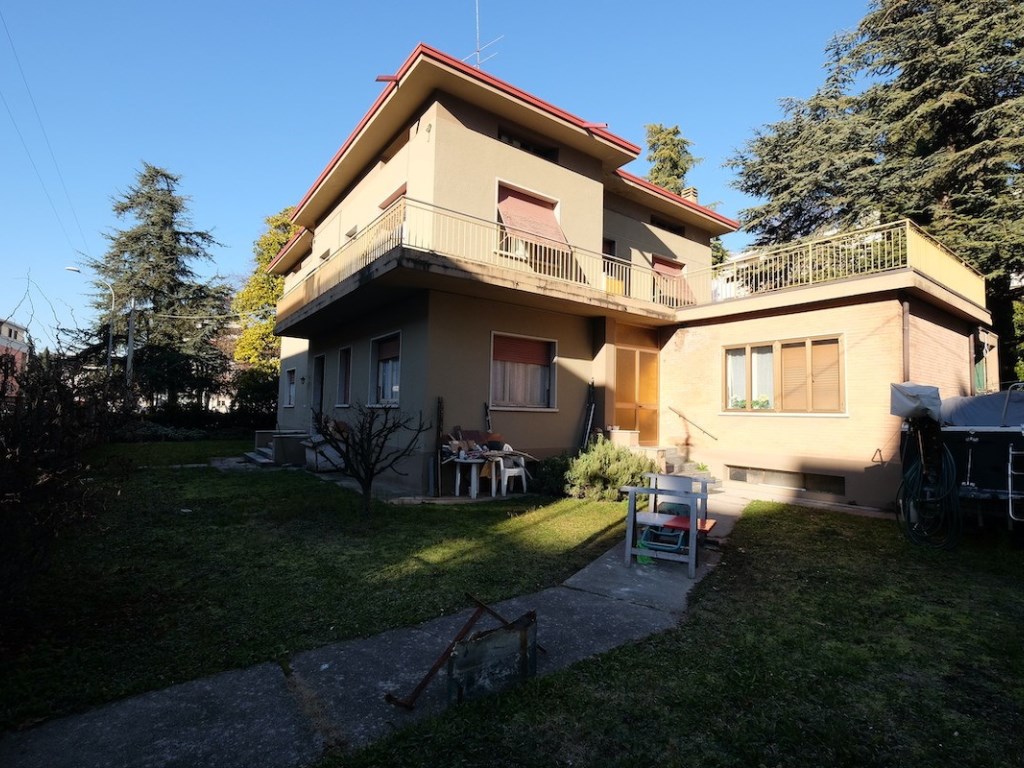 Casa Indipendente in vendita a Pordenone via cristoforo Colombo 5, Pordenone