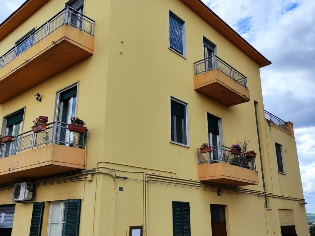 Appartamento in vendita a Rosciano rosciano