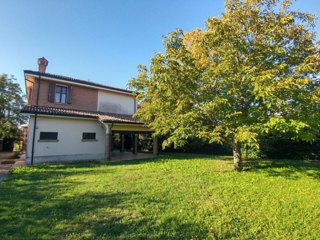Villa in vendita a Castelfranco Emilia via Pieve, 2