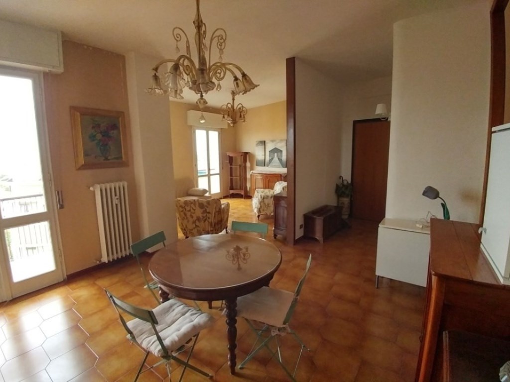 Appartamento in vendita a Modena via Medaglie d'oro , 38