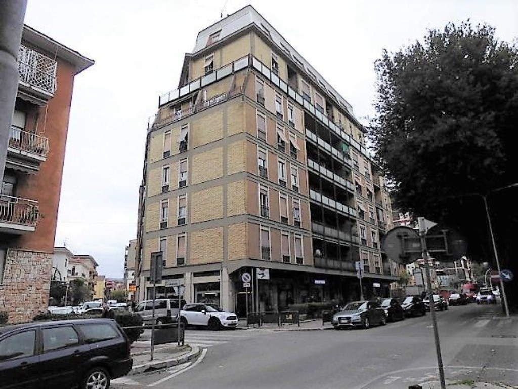 Appartamento in vendita a Terni via Oberdan 14