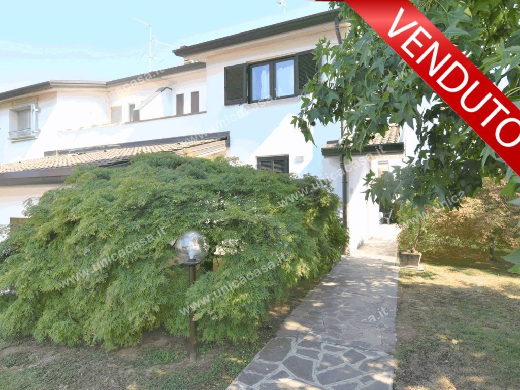 Villa Bifamiliare in vendita a Fara Gera d'Adda
