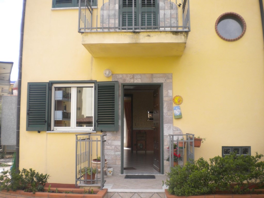 Villa a Schiera di Testa in vendita a Telese Terme