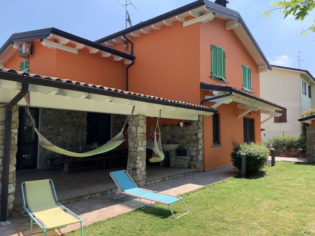 Villa in vendita a Castel San Giovanni castel San Giovanni Mazzocchi,43