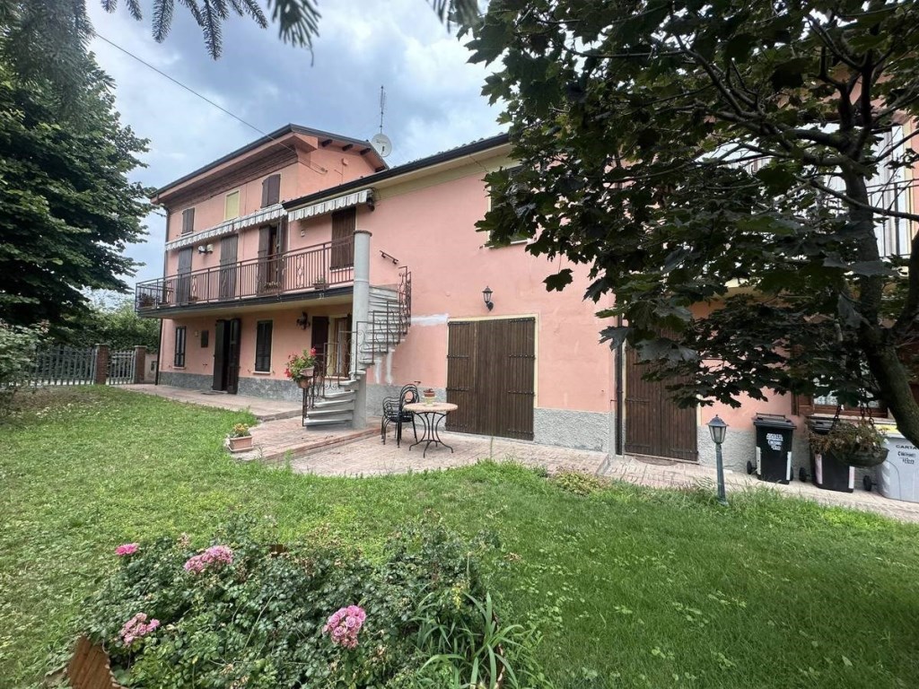 Villa in vendita a Rovescala rovescala Campana di ferro,3