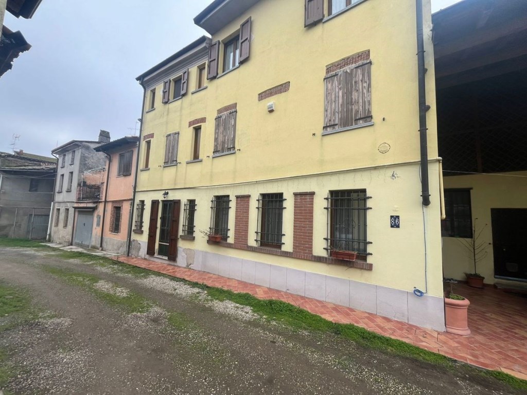 Casa Indipendente in vendita a Portalbera portalbera San Rocco,3