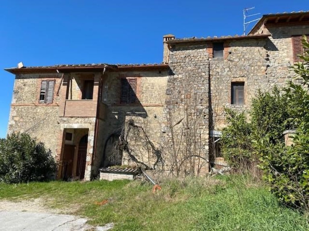 Casa Indipendente in vendita a Monteriggioni strada Statale