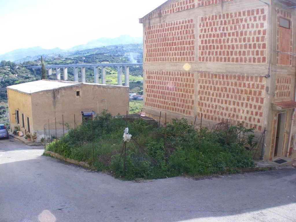 Terreno Residenziale in vendita a Campofelice di Roccella via Palermo