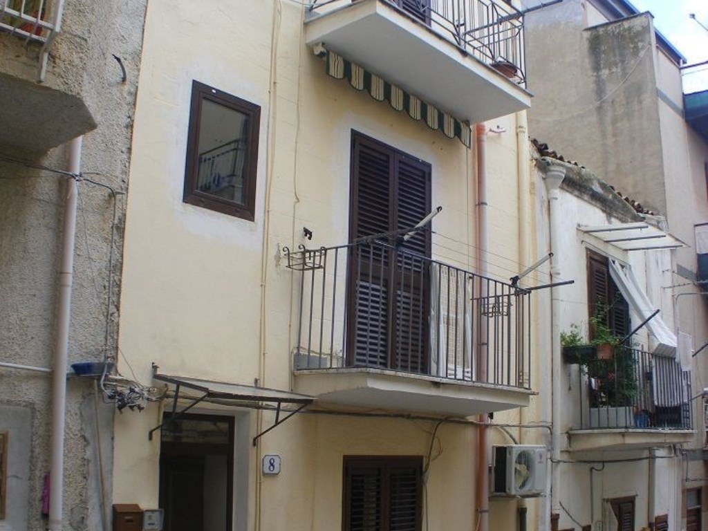 Casa Indipendente in vendita a Campofelice di Roccella via Santa Rosalia n.6/b