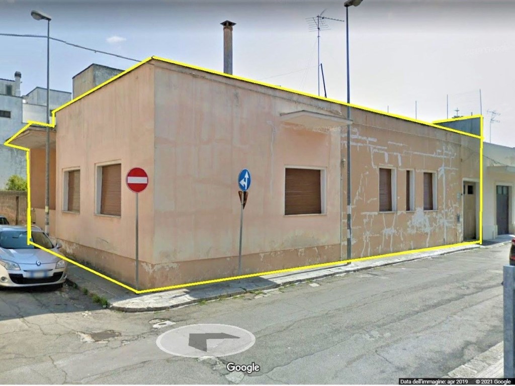 Appartamento in vendita a Copertino via Fratelli Bandiera