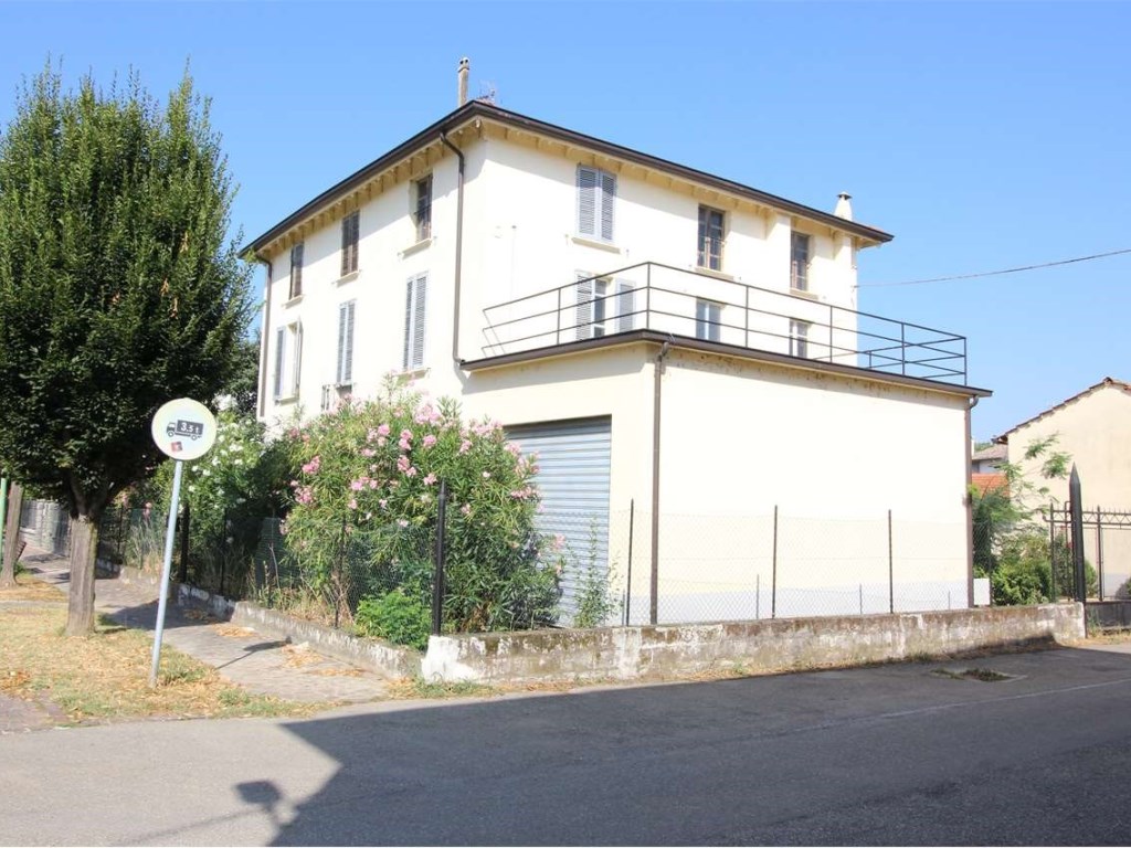 Casa Indipendente in vendita a Polesine Zibello