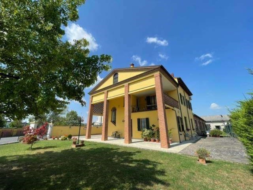 Villa in vendita a Busseto