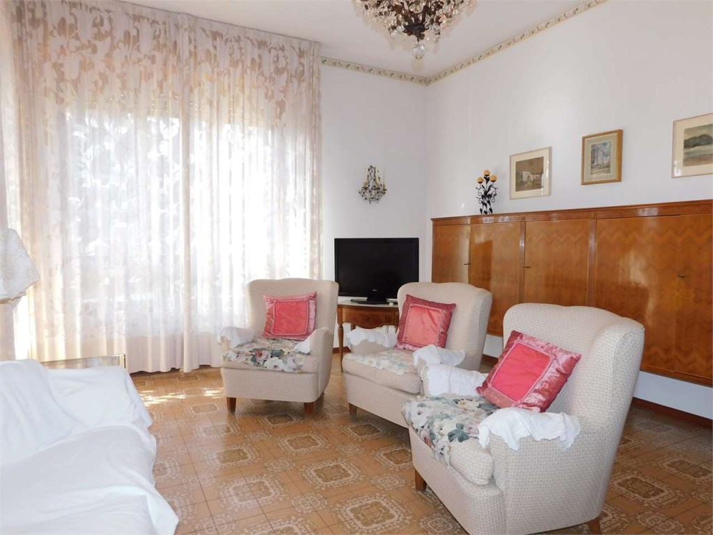 Appartamento in vendita a Salsomaggiore Terme via Cavour 6